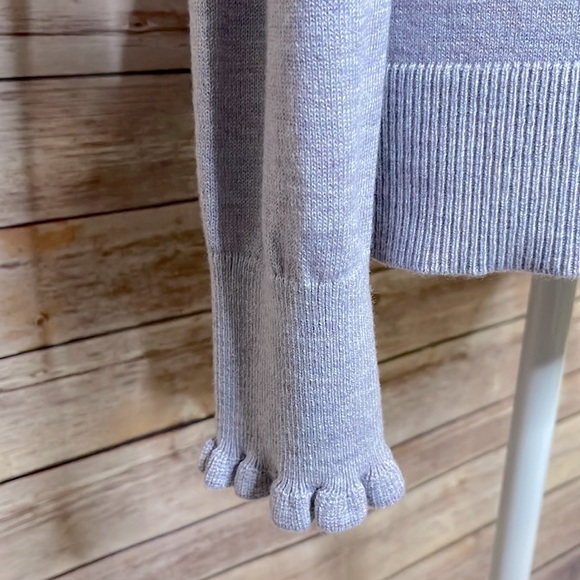 EUC Loft Ruffle Cuff Mock Neck Sweater | Medium - Picture 4 of 8
